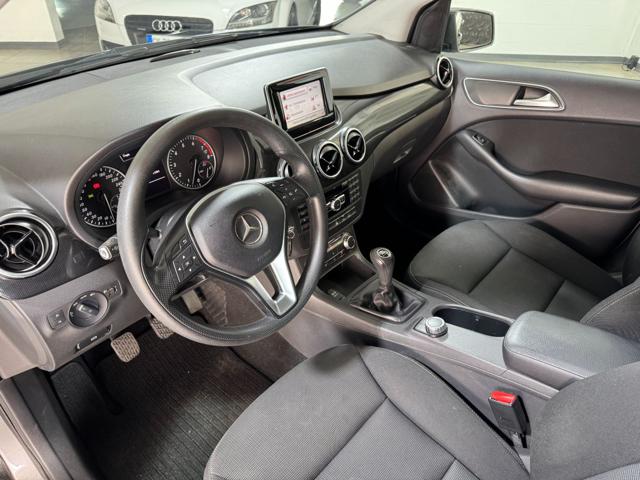 MERCEDES-BENZ B 180 usata, con Chiusura centralizzata