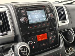 PEUGEOT Boxer usata, con USB