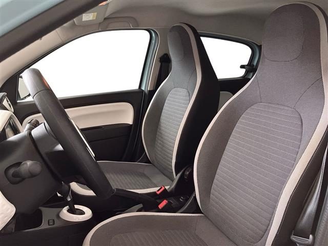 RENAULT Twingo usata 10