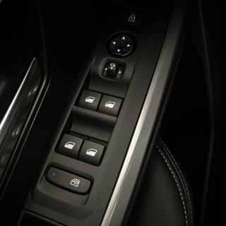 PEUGEOT 5008 usata, con Chiusura centralizzata telecomandata