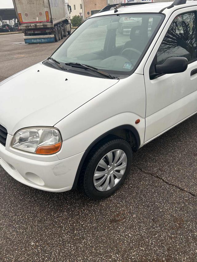 SUZUKI Ignis usata, con Chiusura centralizzata