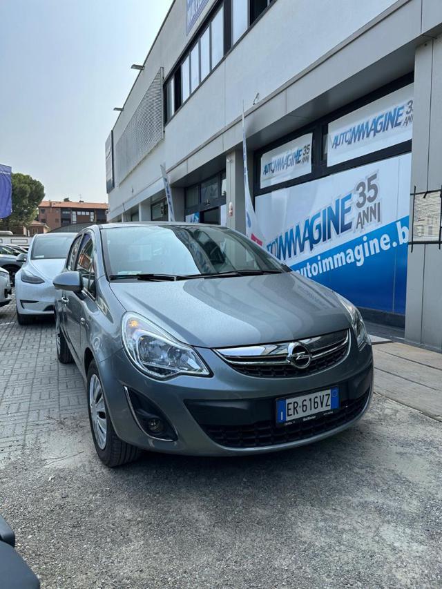 OPEL Corsa usata, con Airbag laterali