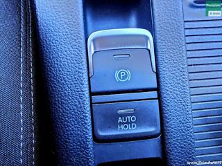 VOLKSWAGEN Passat Variant usata, con Touch screen