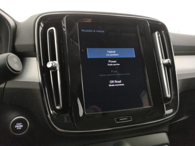 VOLVO XC40 usata, con Luci diurne LED
