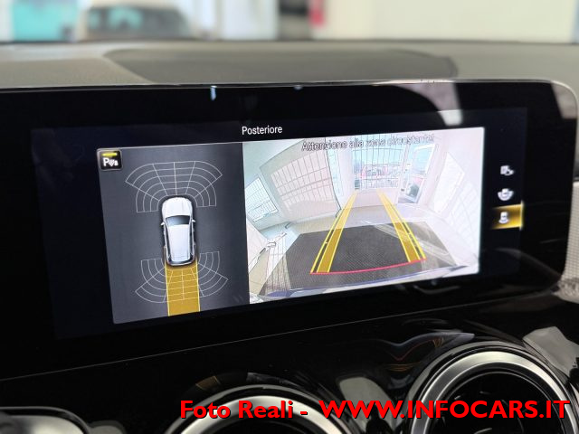 MERCEDES-BENZ GLB 200 usata, con Park Distance Control