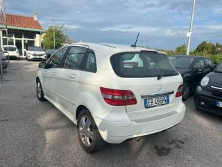 MERCEDES-BENZ B 180 usata, con Airbag