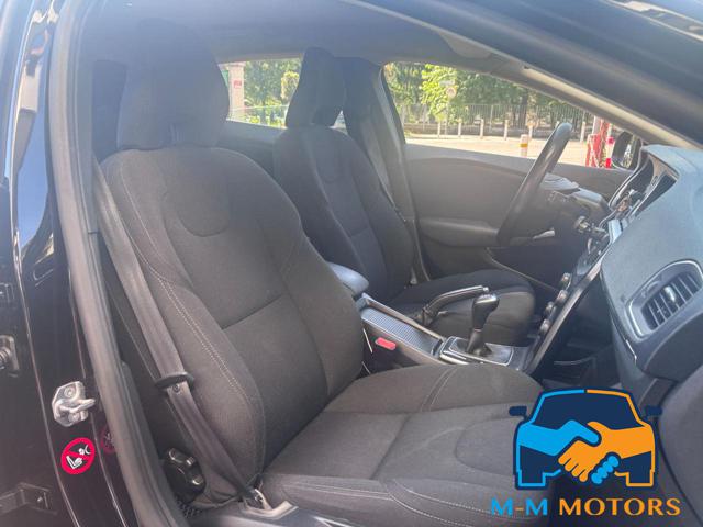 VOLVO V40 usata, con Park Distance Control