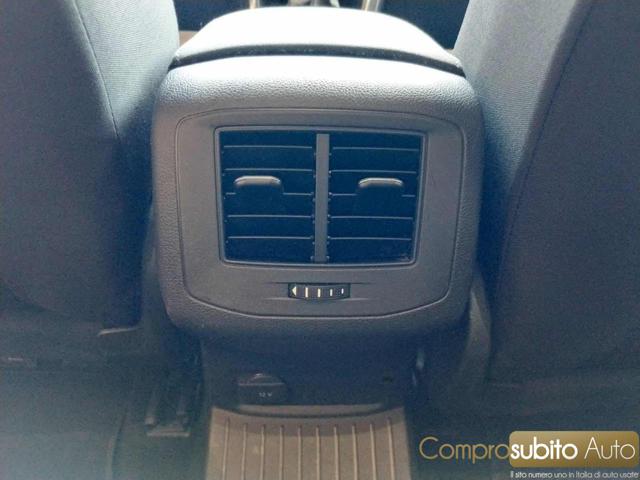 VOLKSWAGEN T-Roc usata, con Airbag testa