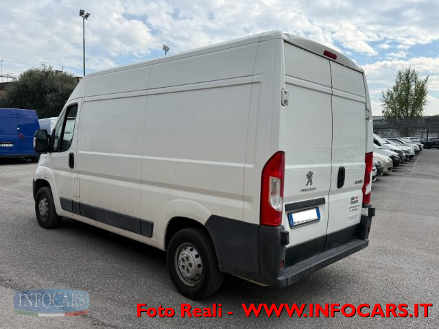 PEUGEOT Boxer usata, con Airbag