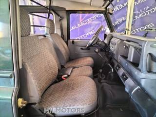 LAND ROVER Defender usata 10