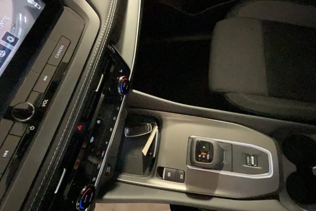 NISSAN Qashqai usata, con Interni in pelle