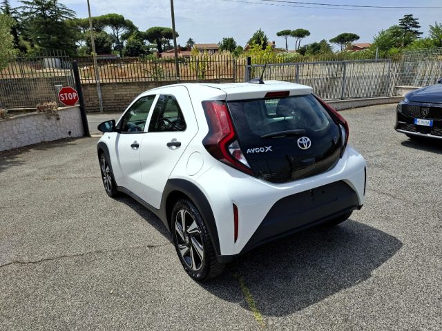 TOYOTA Aygo X usata 2