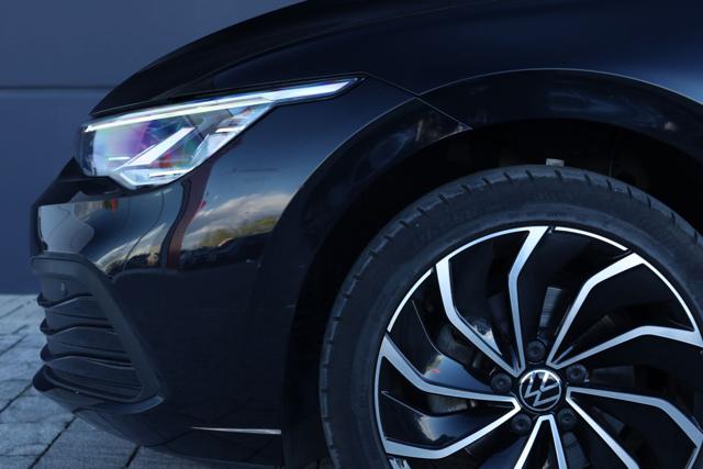 VOLKSWAGEN Golf usata, con Freno di stazionamento elettrico