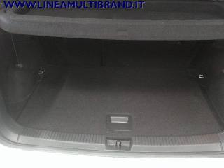 VOLKSWAGEN T-Cross usata, con Autoradio
