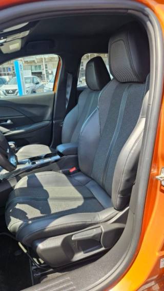 PEUGEOT 2008 usata, con Fari LED