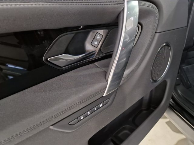 LAND ROVER Discovery Sport usata, con Vetri oscurati