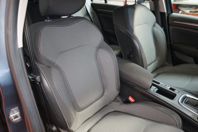 RENAULT Megane usata, con Servosterzo