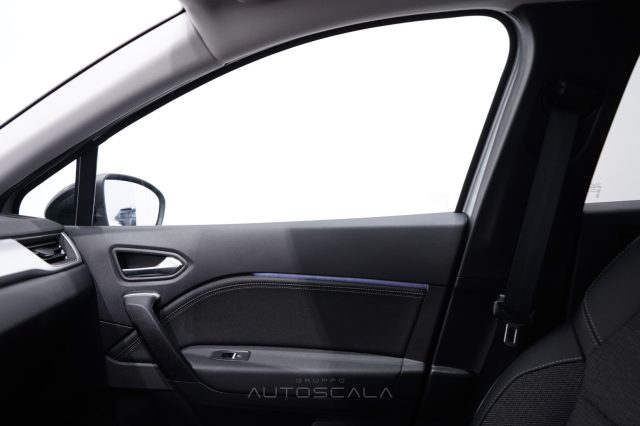 RENAULT Captur usata, con Fari LED