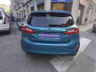 FORD Fiesta usata, con Autoradio