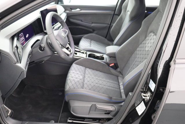 VOLKSWAGEN Golf usata, con Controllo automatico clima