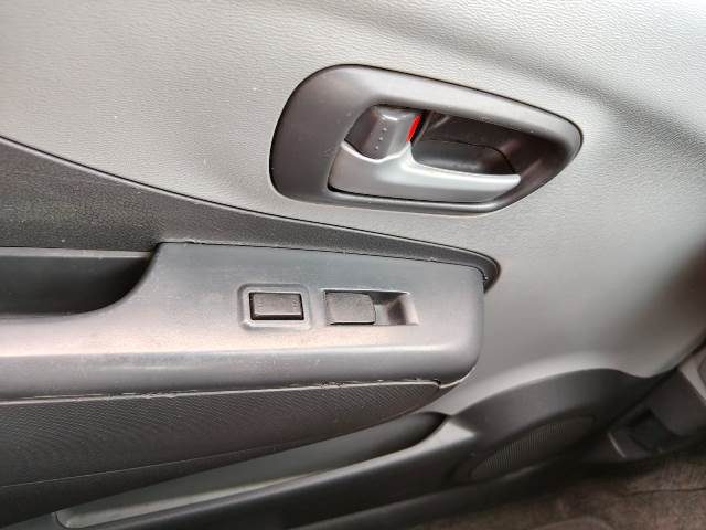 NISSAN Pixo usata 13