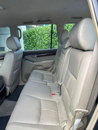 TOYOTA Land Cruiser usata, con Autoradio digitale