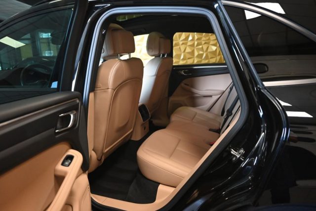PORSCHE Macan usata 11