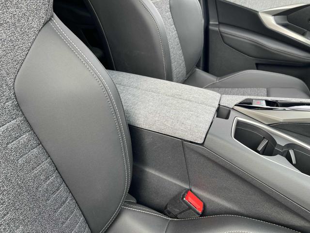 PEUGEOT 3008 usata, con Autoradio digitale