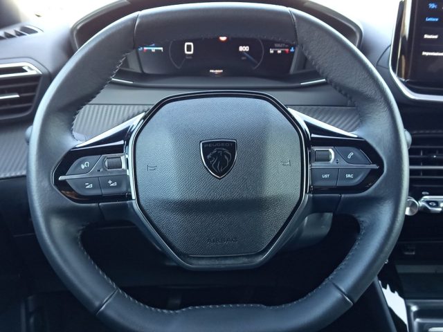 PEUGEOT 2008 usata, con Fari LED