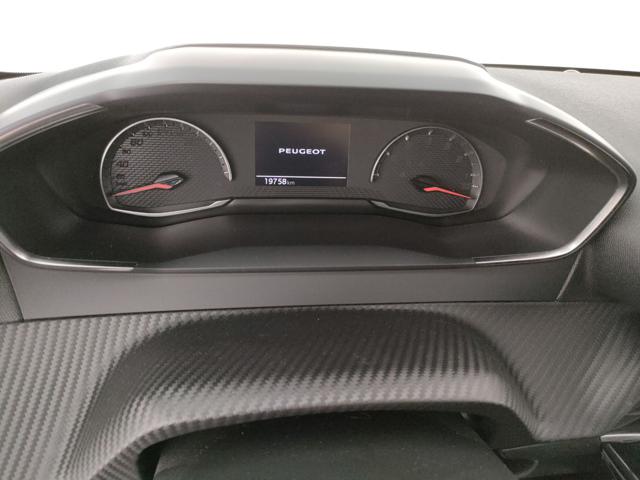 PEUGEOT 208 usata, con Sedile posteriore sdoppiato