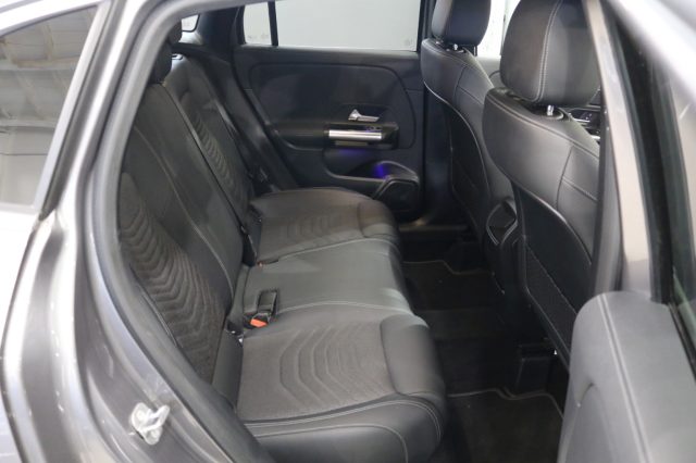 MERCEDES-BENZ GLA 200 usata, con Fendinebbia