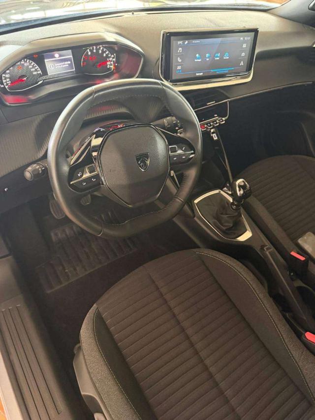 PEUGEOT 2008 usata, con Climatizzatore