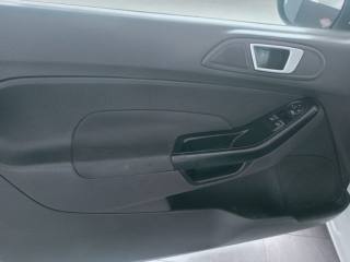 FORD Fiesta usata, con ESP