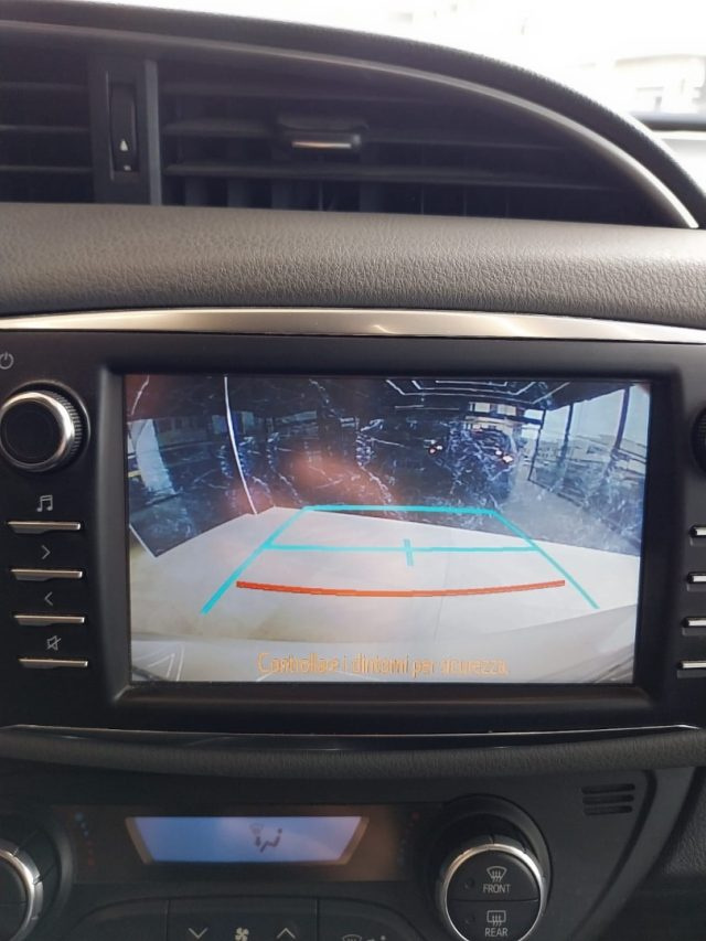 TOYOTA Yaris usata 17