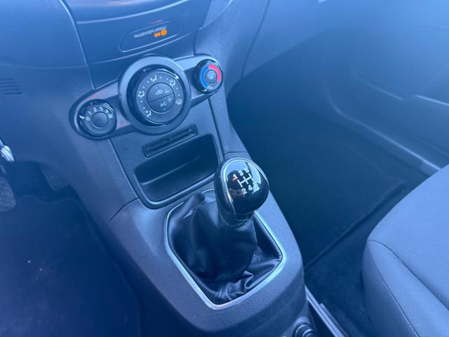 FORD Fiesta usata, con ESP