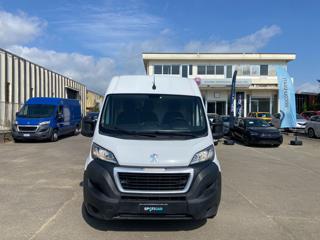 PEUGEOT Boxer usata, con Airbag