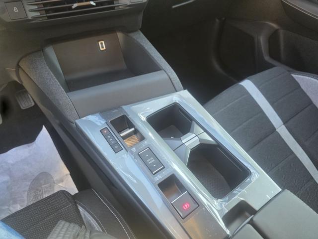 OPEL Grandland usata, con Controllo automatico clima