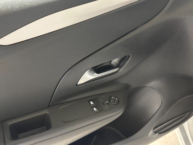 OPEL Corsa usata, con Servosterzo