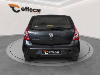 DACIA Sandero usata, con Autoradio
