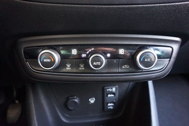OPEL Crossland X usata 28
