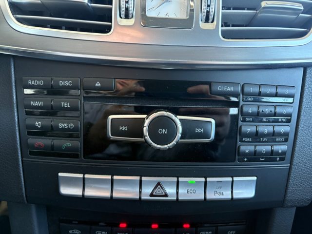 MERCEDES-BENZ E 200 usata, con Sensori di parcheggio anteriori