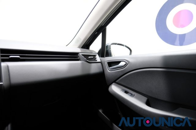 RENAULT Clio usata, con Isofix