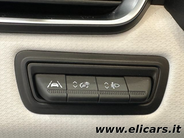 RENAULT Clio usata, con Touch screen