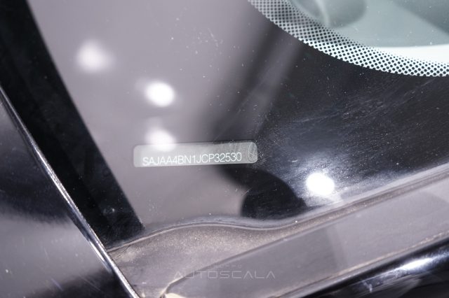 JAGUAR XE usata 36