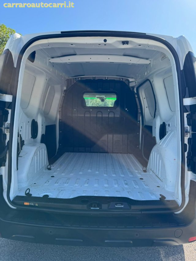 RENAULT Kangoo usata, con Autoradio digitale