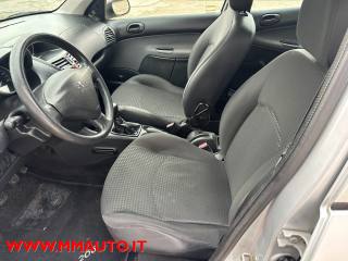 PEUGEOT 206 usata, con Servosterzo
