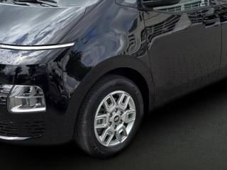 HYUNDAI Staria usata, con ESP