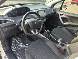 PEUGEOT 2008 usata, con Boardcomputer