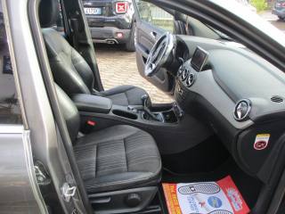 MERCEDES-BENZ B 180 usata, con Controllo trazione