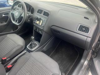 VOLKSWAGEN Polo usata, con Autoradio